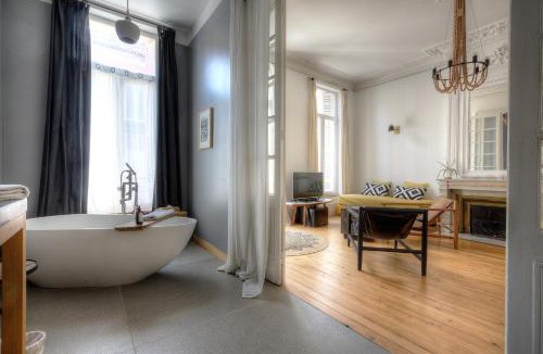 Grand Parc-Paul Doumer Bed & Breakfast | Casa Blanca B&B