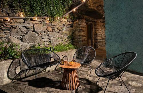 Vanzone con San Carlo House | Casa Blu