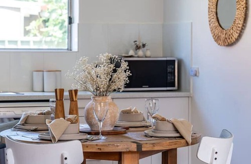 Everard Park Apartment | Casa Boho—Peaceful Stay in Vibrant, Central Locale