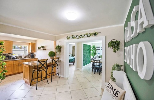 Driftwood Villa | Casa Boho | Pool | PingPong | Beach 15min