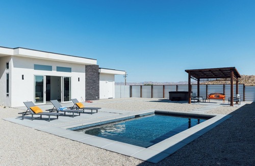 Joshua Tree House | Casa Bonair — Secluded Hideaway with Pool Spa EV