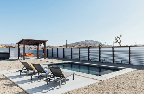 Joshua Tree House | Casa Bonair — Secluded Hideaway with Pool Spa EV