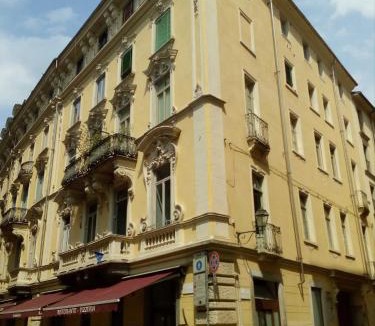 Roman Quarter Apartment | Casa Bonelli, dimora della gastronomia urbana nel cuore di Torino