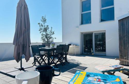 Les Hauts de Saint-Aubin Apartment | Casa Botanica : Rooftop1