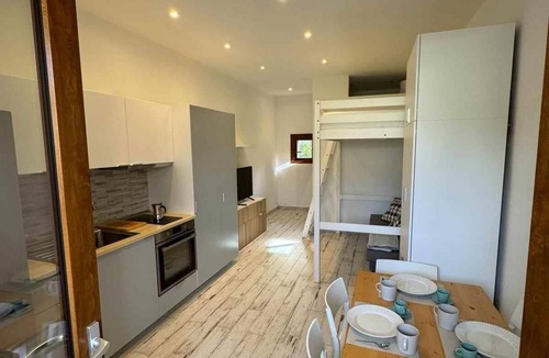 Procchio Apartment | Casa Bruno - Studio Apartment, Sleeps 4