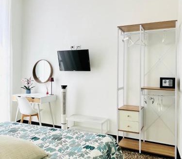 Castelletto House | Casa Bruzza