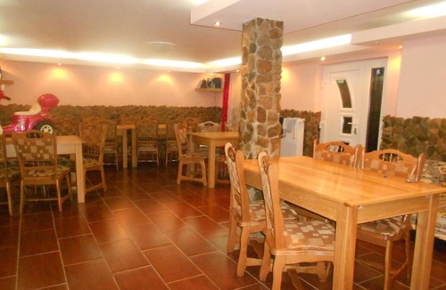 Cavnic House | Casa Bryanna
