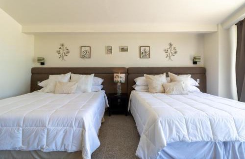 San Antonio de las Minas House | Casa Bugambilias Valle de Guadalupe with Jacuzzi Bbq and Kids playground