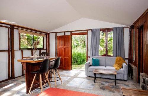 Pavones House | Casa Cúrcuma