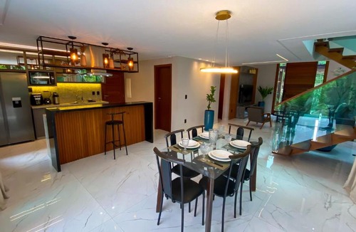 Acu da Torre House | Casa c Jacuzzi prox a Praia do Forte Lagoa do Arua