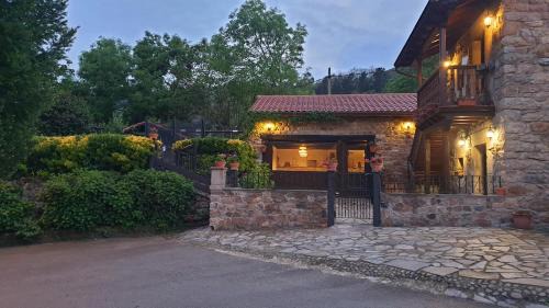 Valle de Cabuerniga House | Casa Caborzal