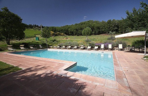 Pontassieve House | Casa Camomilla B: A welcoming one-story independent house surrounded by meadows and by green hills, with Free WI-FI.
