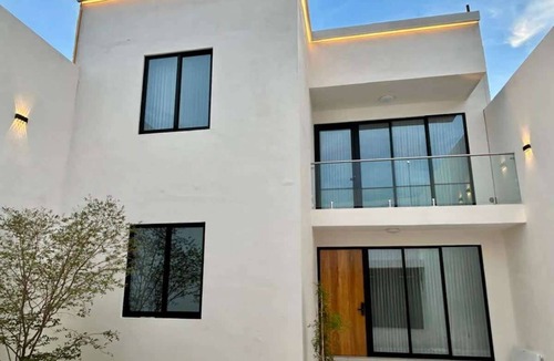 Santa Lucia del Camino House | Casa Cantera Alta · Sleeps 8