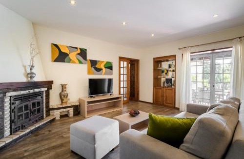 Rates House | Casa Canto