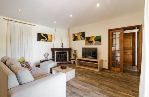 Rates House | Casa Canto