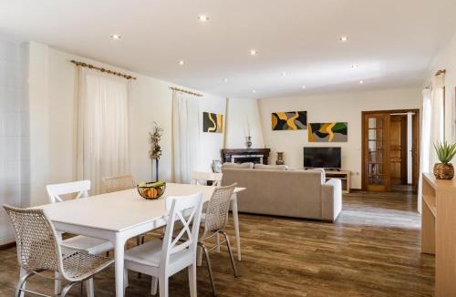Rates House | Casa Canto