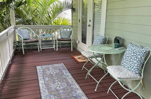 Key West House | Casa Capri Beautiful Tropical with 3 King Suites - 2 miles to beach