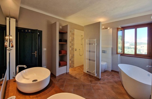 Montelparo House | Casa Capriola - Summer Vibes with a view, between sea and mountains! Full Airco