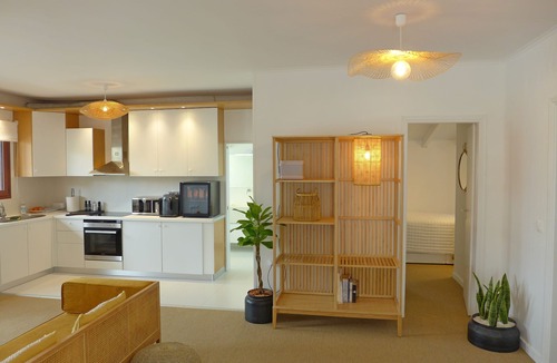 Halepa House | 'Casa Casa' Waterfront-Jacuzzi-Up to 7 pax