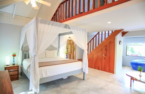 Playa Santa Teresa Hotel | Casa Cecilia Beach Front