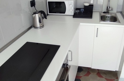 Cisano sul Neva Apartment | Casa Celeste - Minutes from the sea and cliffs, ideal for hikers