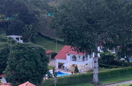 Melgar House | Casa chalet en el Imperio
