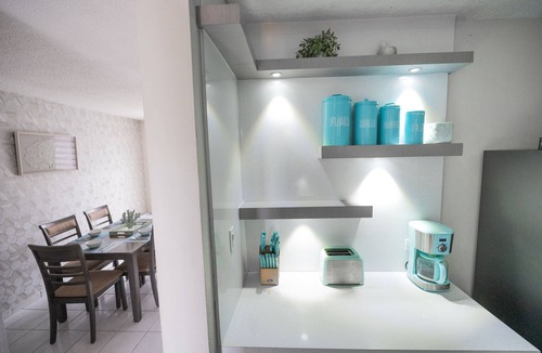 Barrero House | Casa Chela