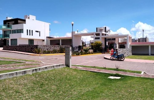 Chignahuapan House | Casa Chignahuapan fraccionamiento Green City