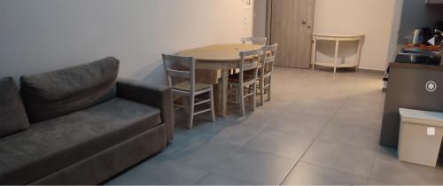 Paralia Vrachou Apartment | Casa Christabella