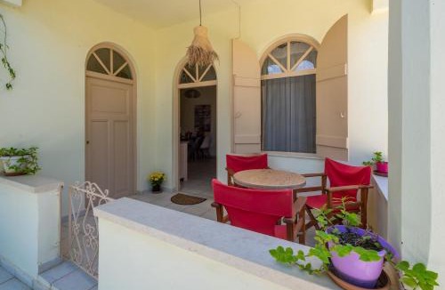 Mires House | Casa Cicala