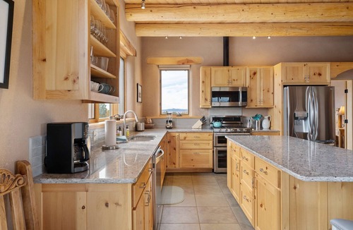 Taos House | Casa Cielo - Sweeping Mountain Views & Hot Tub