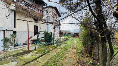 Campulung House | Casa Claudine