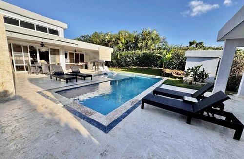 El Batey Villa | CASA COCO - TESORO Premium 3 Bedroom @ Casa Linda