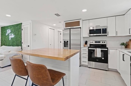 Jacksonville Beach House | Casa Coco: Updated Home Walking Distance to Beach
