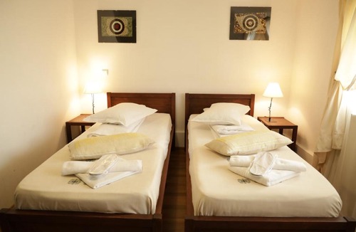 Urlati Hotel | Casa Colinelor