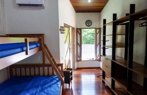 Figueira House | Casa com 2 suites e Churrasqueira no Figueira