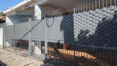 Guaratingueta House | CASA com ACOMODAÇÃO para 6 PESSOAS