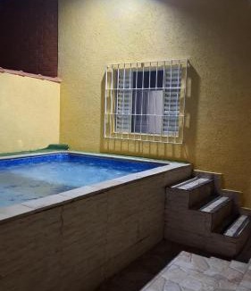 Raul Cury House | Casa com churrasqueira e piscina