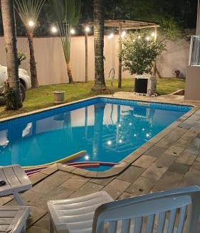 Independencia House | Casa com Piscina, Churrasqueira e Quartos amplos