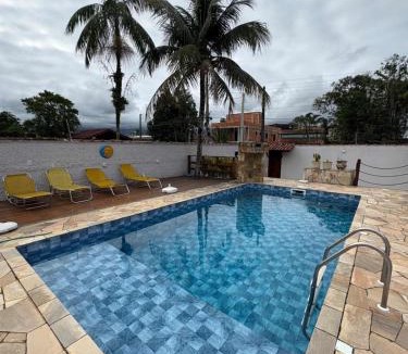 Indaia House | Casa com piscina