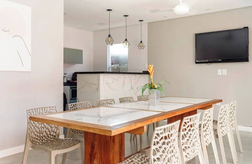 Canasvieiras Apartment | Casa com Piscina a 7 minutos da Praia Qj1126