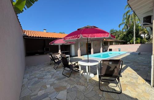 Sao Lourenco House | Casa com Piscina e Churrasqueira Até 14 hóspedes Bertioga