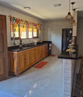 Ponte Branca House | Casa com piscina e churrasqueira!