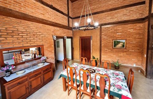 Uberaba House | Casa com Piscina e Hidro Uberaba Mende s Temporada