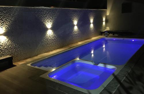 Jardim Rio da Praia House | Casa com Piscina Grande e Hidro