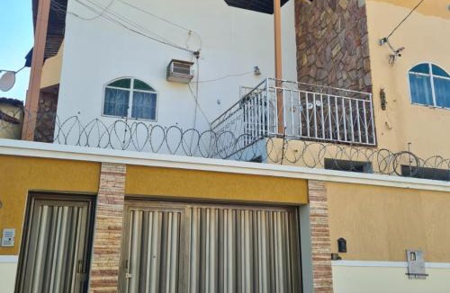 Sao Jose House | Casa Completa com 3 quartos perto do Centro, vaga de garagem e ar condicionado