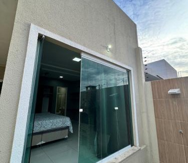 Sobral House | Casa completa com 3 quartos,ar e garagem