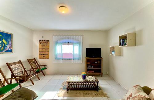 Itacolomi House | Casa Completa com Piscina Churrasqueira Wi-Fi e Garagem para 3 Carros a 500m da Praia Acomoda 11 Pessoas, 4 Quartos e Ar Condicionado