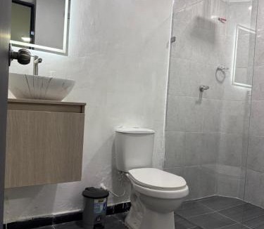 El Poblado Villa | casa con jacuzzi cerca al parque del poblado