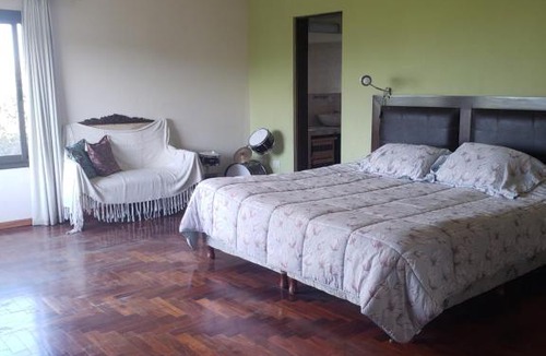 Yocsina House | Casa con pileta en barrio privado